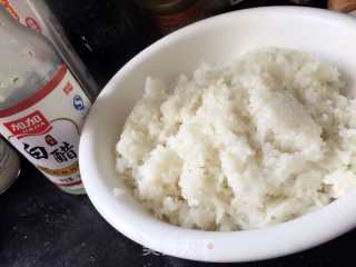 牛油果加州卷的做法步骤：5