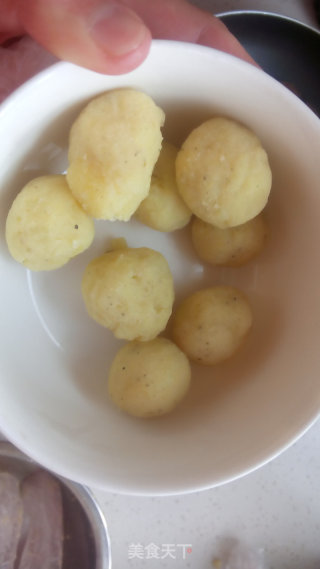 土豆圆子的做法步骤：4