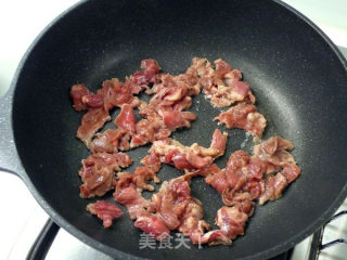 沙茶牛肉年糕  我♥年糕1的做法步骤：3