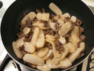 咸蛋牛肉炒糕  我♥年糕3的做法步骤：5