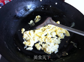 鸡蛋炒粉丝的做法步骤：2