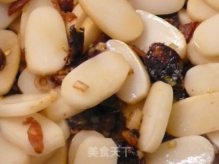 蚝油腊味炒年糕 我♥年糕5的做法步骤：6