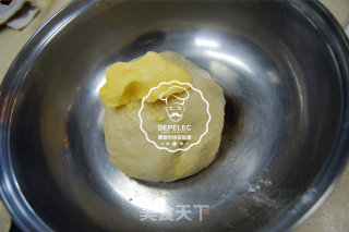 萌萌哒毛毛虫面包的做法步骤：2