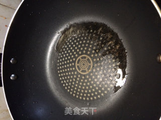 油豆腐炒肉的做法步骤：3