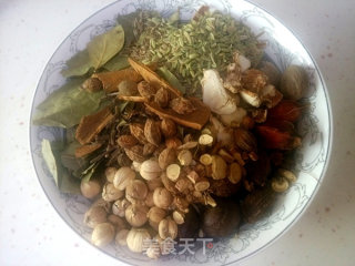 秘制四川麻辣火锅底料的做法步骤：1