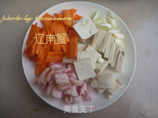 白菜炖豆腐的做法步骤：3