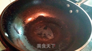 新手必备【红烧鸡翅】的做法步骤：1