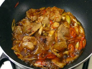 回锅肉炒年糕  我♥年糕8的做法步骤：5