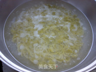 清汤海螺面的做法步骤：3