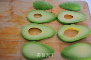 牛油果柳沙拉的做法步骤：4