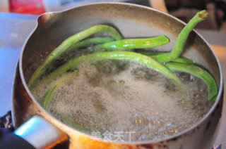 煎牛排---冬季的美味西餐的做法步骤：4