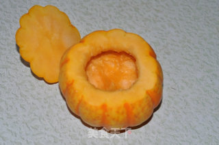 金瓜蒸鸡腿的做法步骤：1
