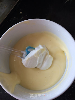 酸奶杯子蛋糕的做法步骤：6