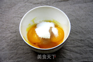 新年就要羊眉吐气—棉花糖羊杯子蛋糕的做法步骤：1