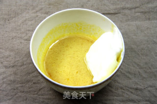 新年就要羊眉吐气—棉花糖羊杯子蛋糕的做法步骤：4