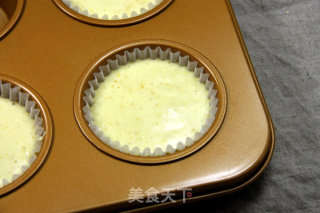新年就要羊眉吐气—棉花糖羊杯子蛋糕的做法步骤：7