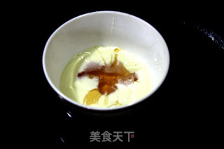 新年就要羊眉吐气—棉花糖羊杯子蛋糕的做法步骤：11