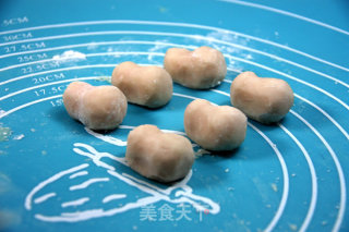 新年就要羊眉吐气—棉花糖羊杯子蛋糕的做法步骤：14