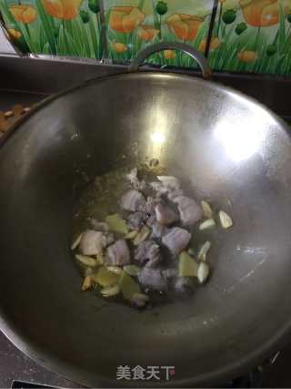 卷心菜五花肉炒粉条的做法步骤：4
