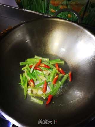 茶树菇炒荷兰豆的做法步骤：6