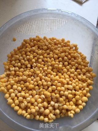 简易豌豆黄的做法步骤：1