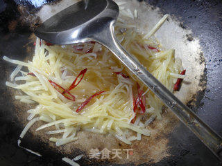 酸辣土豆丝夹馍的做法步骤：7