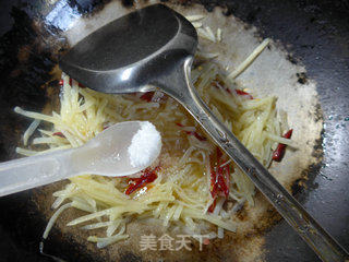 酸辣土豆丝夹馍的做法步骤：11