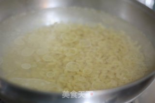 港式通心粉的做法步骤：2