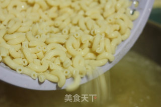港式通心粉的做法步骤：4