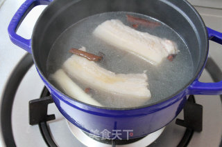 【无油健康版笋干红烧肉】：爆竹迎春新年到的做法步骤：6