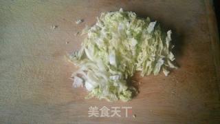 白菜冻豆腐汤的做法步骤：2