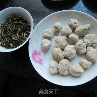 干梅菜蒸丸子的做法步骤：2