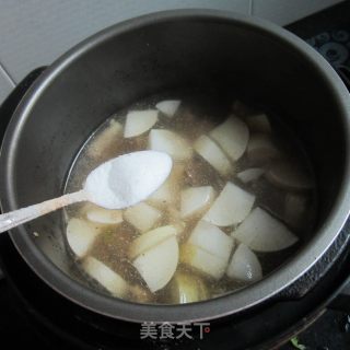 牛腩炖萝卜的做法步骤：11