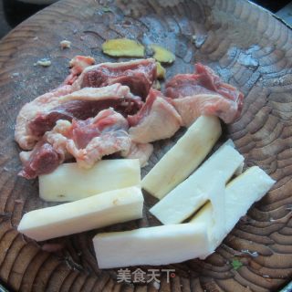 山药扣老鸭的做法步骤：3