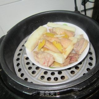 山药扣老鸭的做法步骤：11