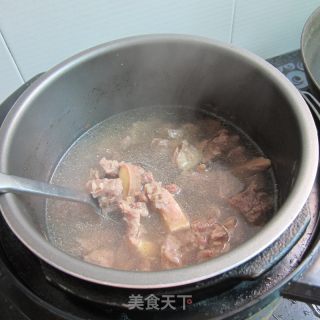 炖牛腩的做法步骤：6