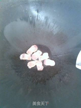腊肉炒芥蓝心的做法步骤：2