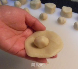 五福临门——鲜肉榨菜酥饼的做法步骤：4