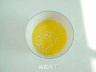牛奶炖鸡蛋的做法步骤：1