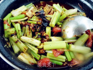 芹菜番茄炒肉丝的做法步骤：9