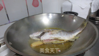 红烧海鱼的做法步骤：3