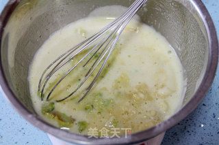 【燕麦香蕉牛油果蛋糕】：用自制燕麦粉做蛋糕的做法步骤：6
