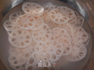 凉拌莲菜的做法步骤：3