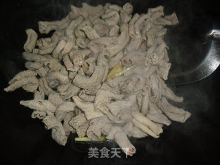 剁椒豆豉猪小肠的做法步骤：4
