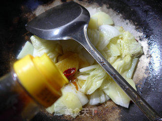 土豆炒白菜的做法步骤：7
