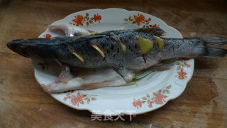 葱油鲈鱼的做法步骤：5