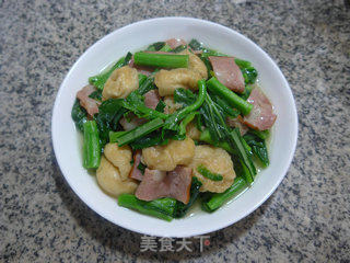 培根油面筋炒油菜蕻的做法步骤：10