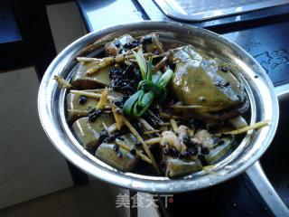豆豉蒸鲶鱼的做法步骤：3