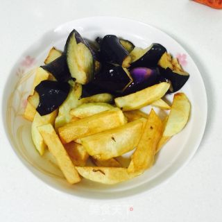 配饭好菜-地三鲜的做法步骤：3