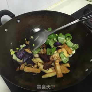 配饭好菜-地三鲜的做法步骤：5